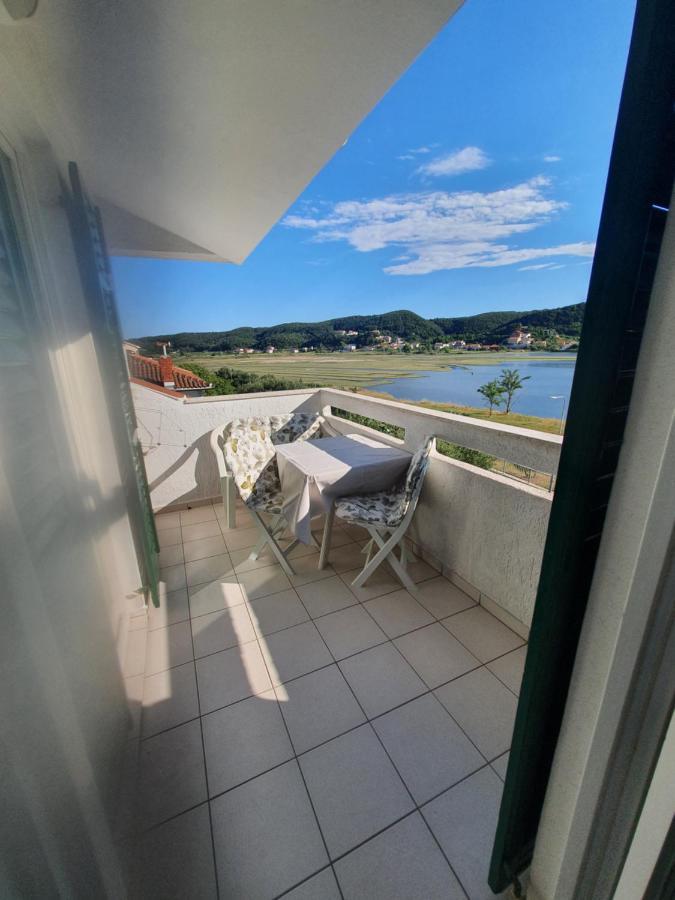 Apartmani Mira Супетарска-Драга Экстерьер фото