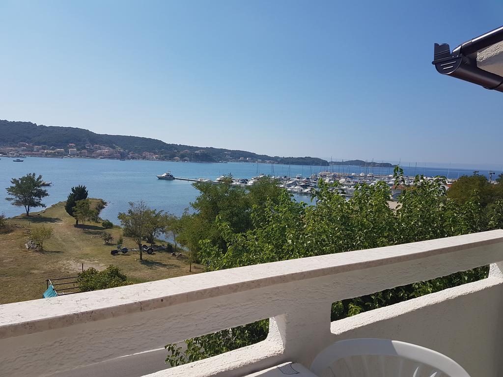 Apartmani Mira Супетарска-Драга Экстерьер фото